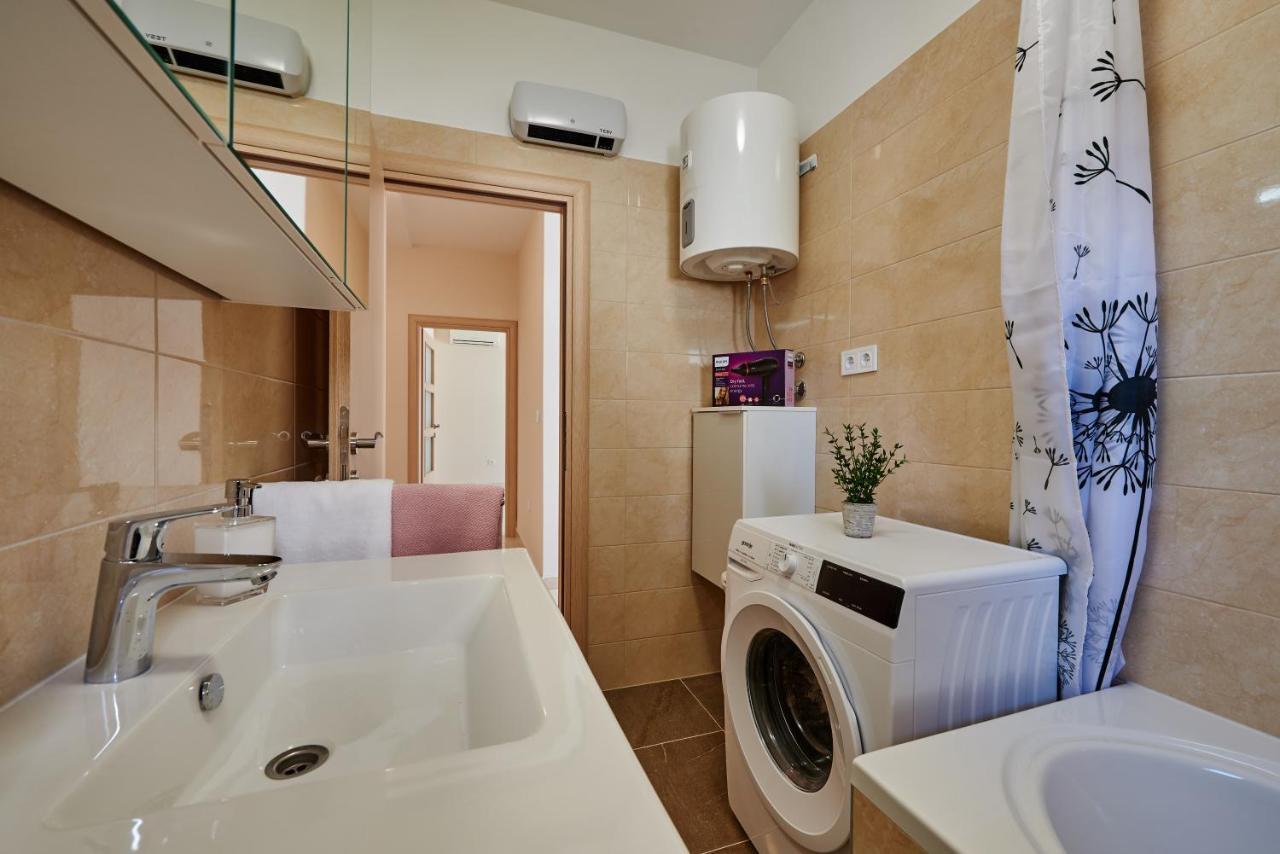 Apartman Tim 特罗吉尔 外观 照片