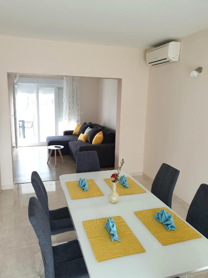 Apartman Tim 特罗吉尔 外观 照片